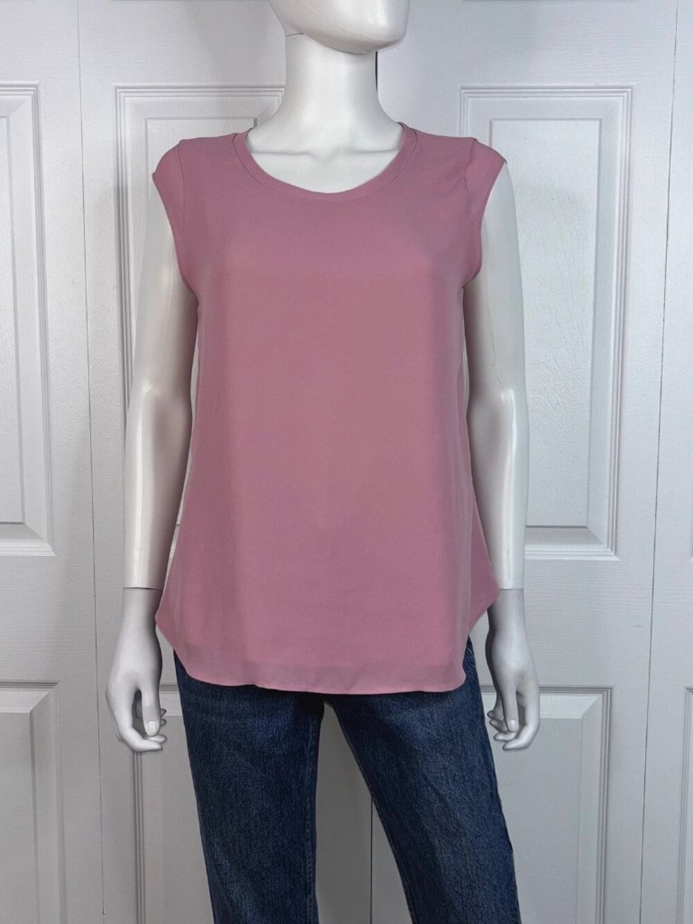 RW&CO women's sleeveless blouse small